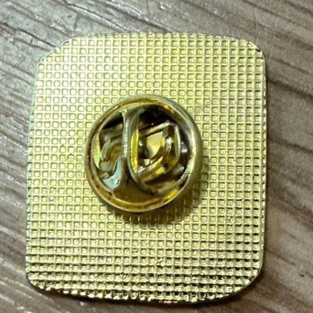 Enamel Pin Books‎ Are Magic Bookworm Reader Gift